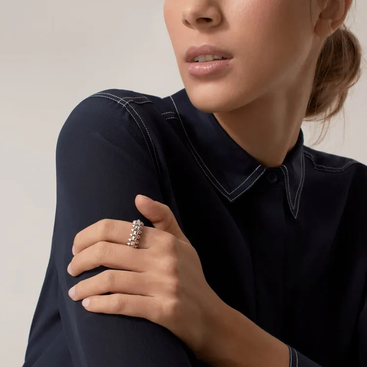 Ring E684979