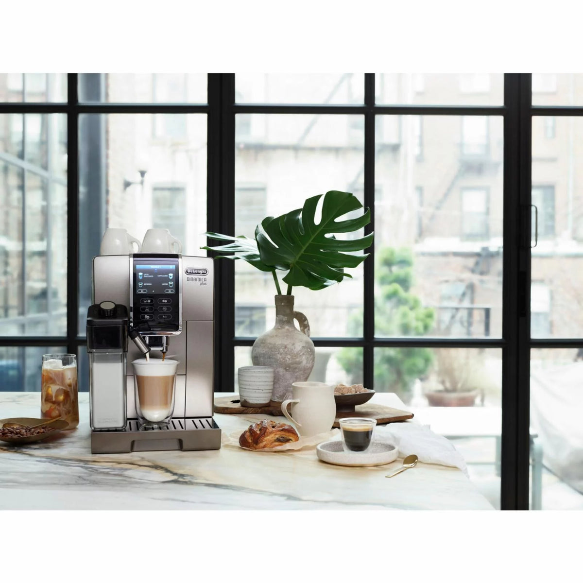 Smart Coffee and Espresso Machine with Automatic Milk Frother G5311