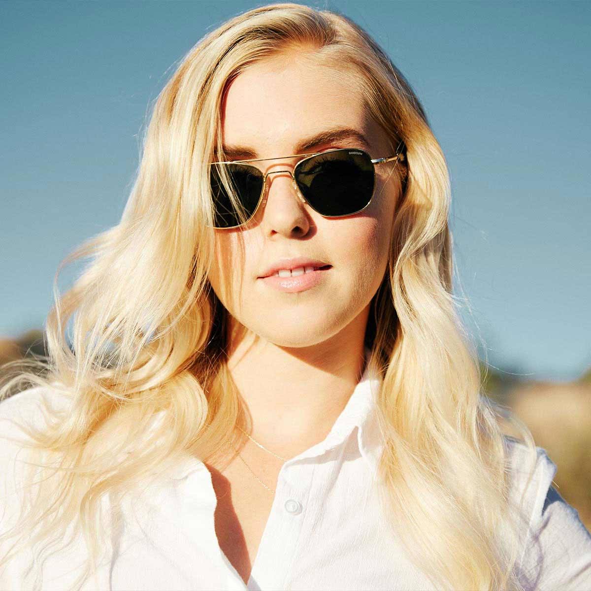 Aviator Bayonet Temple Sunglasses in Gold N308487