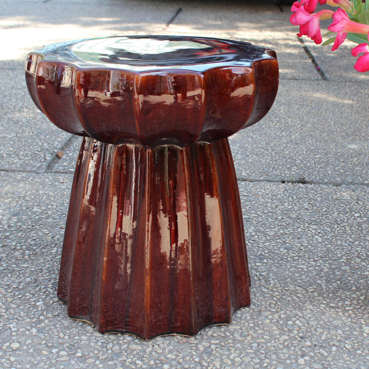 Round Scalloped Ceramic Garden Stool J9333