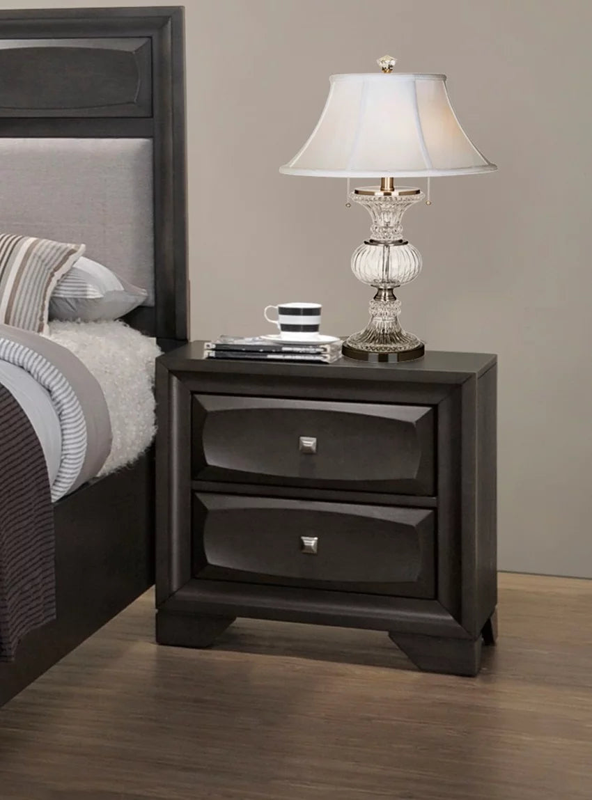 Queen Size 4pc Bedroom Furniture Set with Dresser Mirror Nightstand N904629