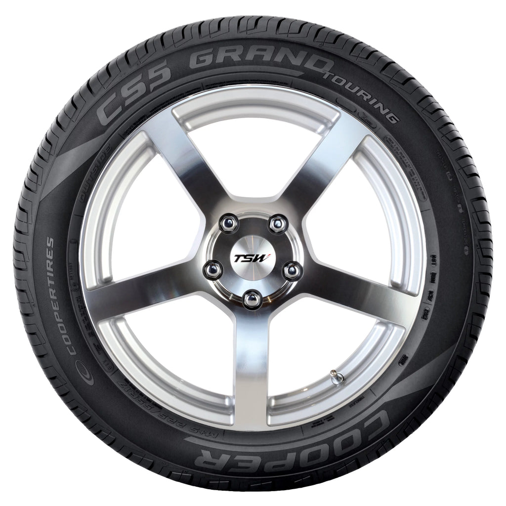 All-Season 235/65R17 104T Tire F983