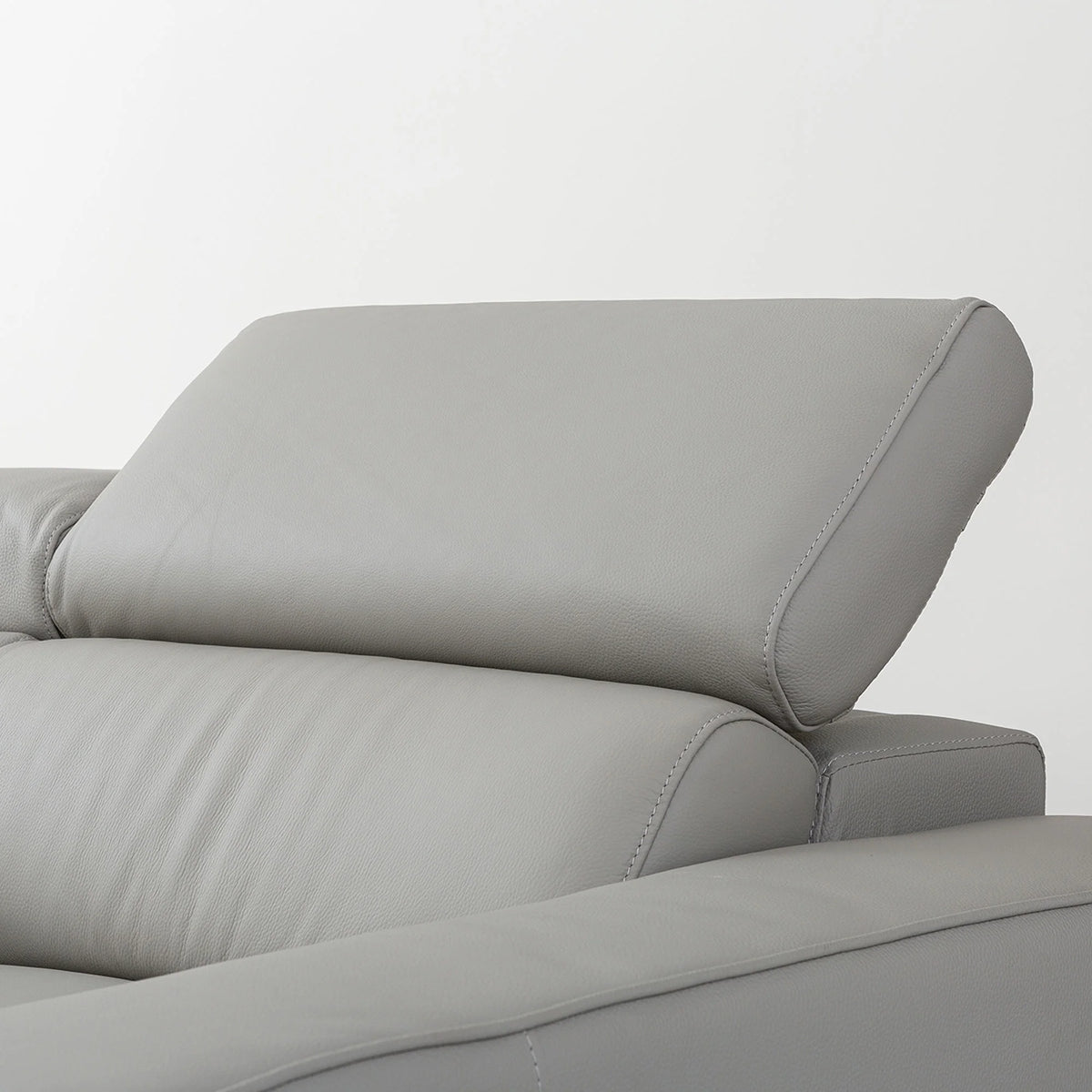 Light Grey Top Grain Leather Sectional with Power Recliners G743