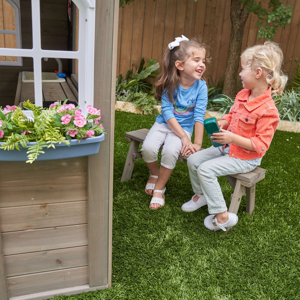 Wooden Outdoor Playhouse with Kitchen Y9765