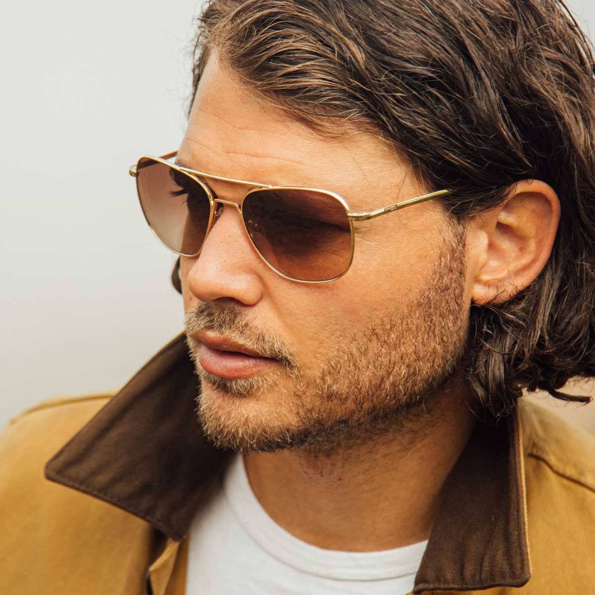 Aviator Bayonet Temple Sunglasses in Gold N308487