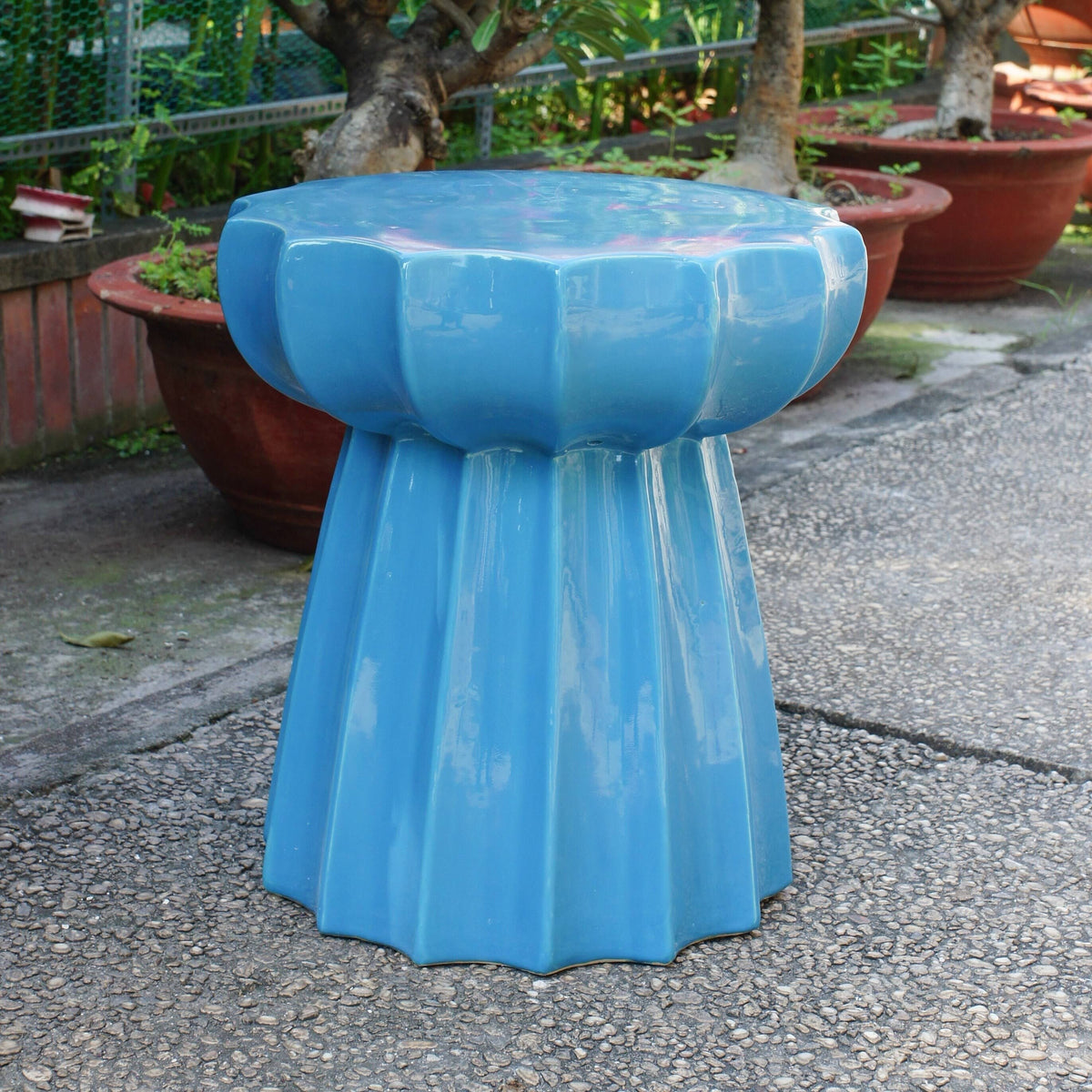 Round Scalloped Ceramic Garden Stool J9333