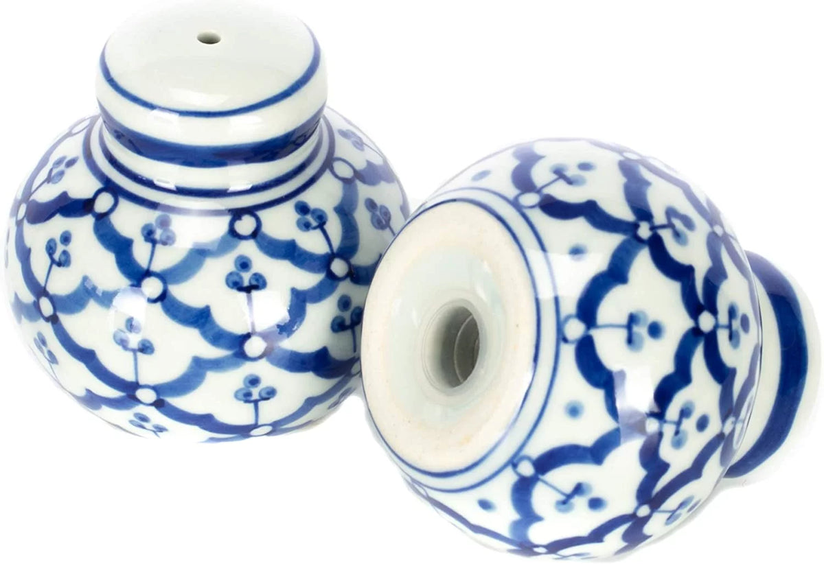 Blue and White 2 inch Porcelain Ceramic Salt and Pepper Shaker Set H16737