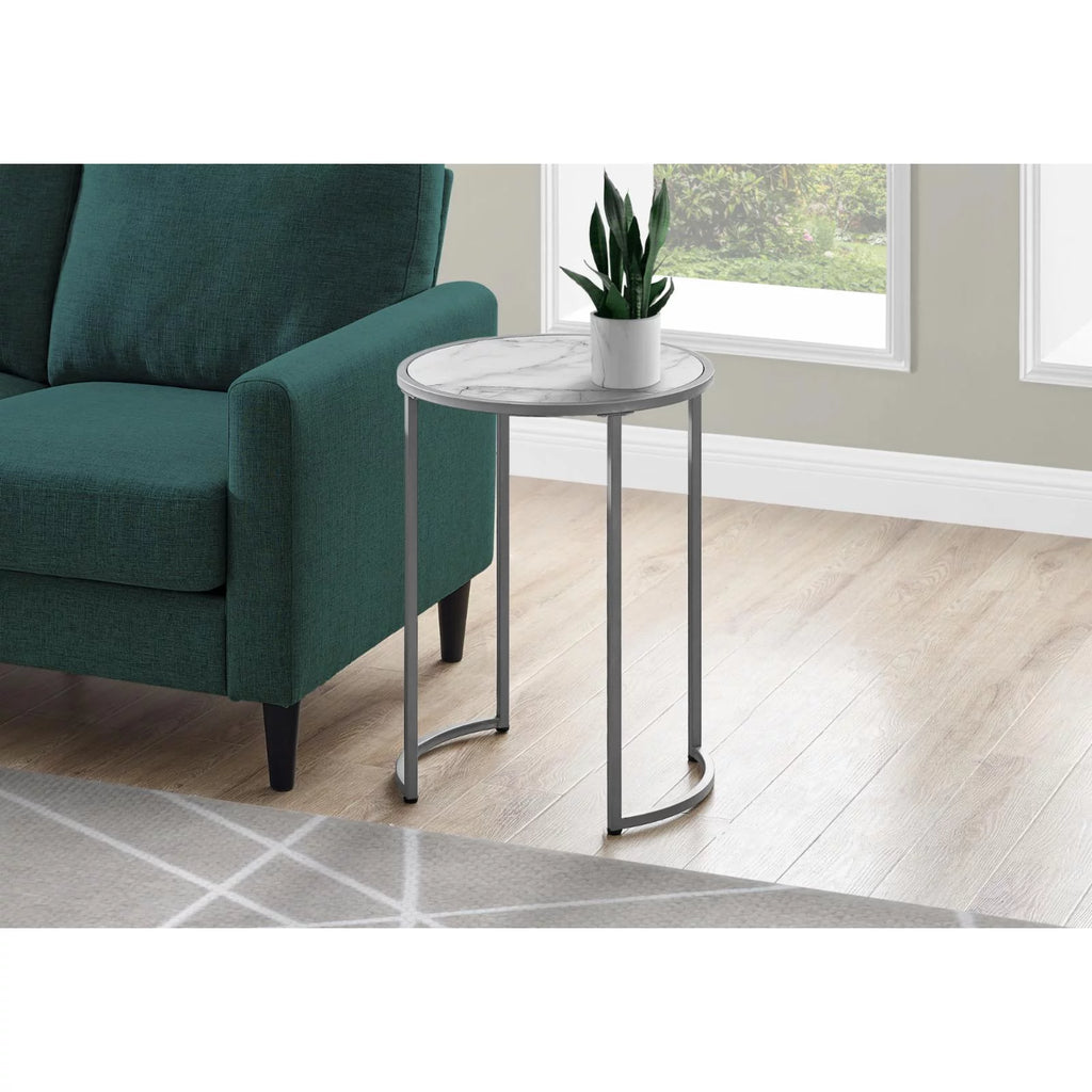 White Round Metal Accent Table O652