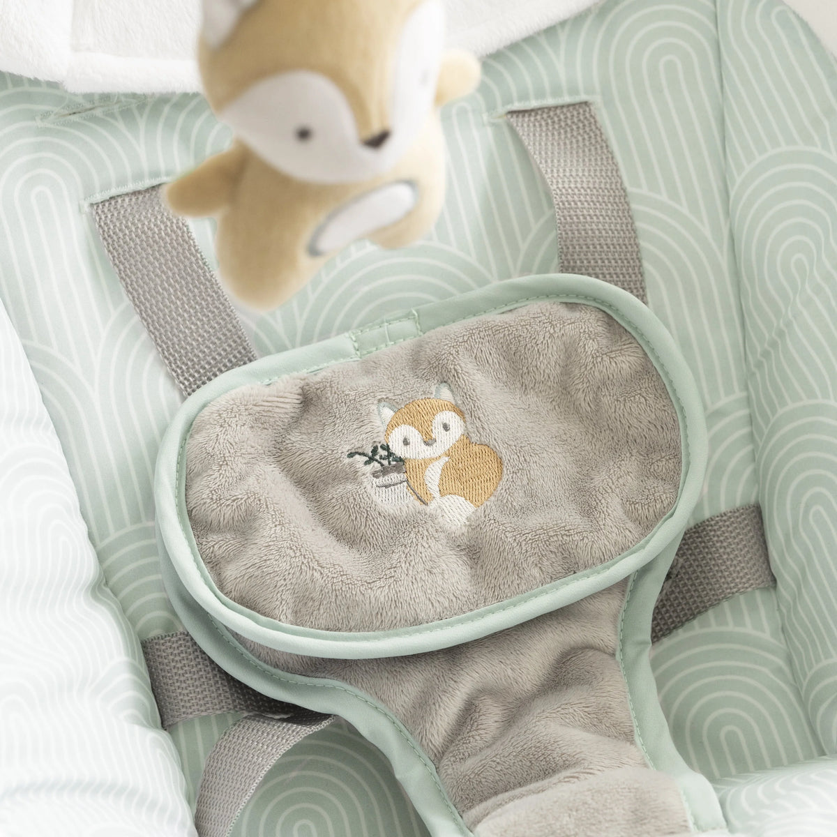 Portable Vibrating Baby Swing A35302