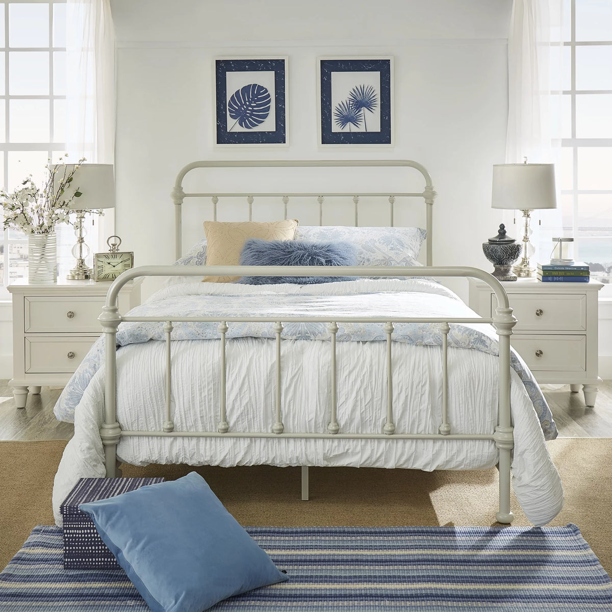 Queen Metal Bed K860351