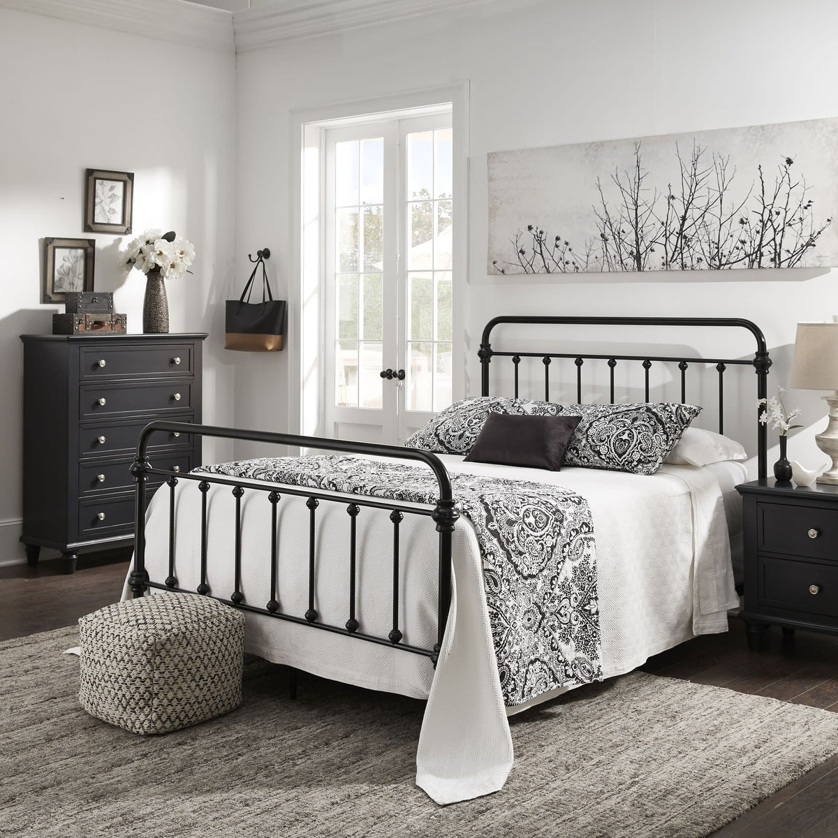 Queen Metal Bed K860351