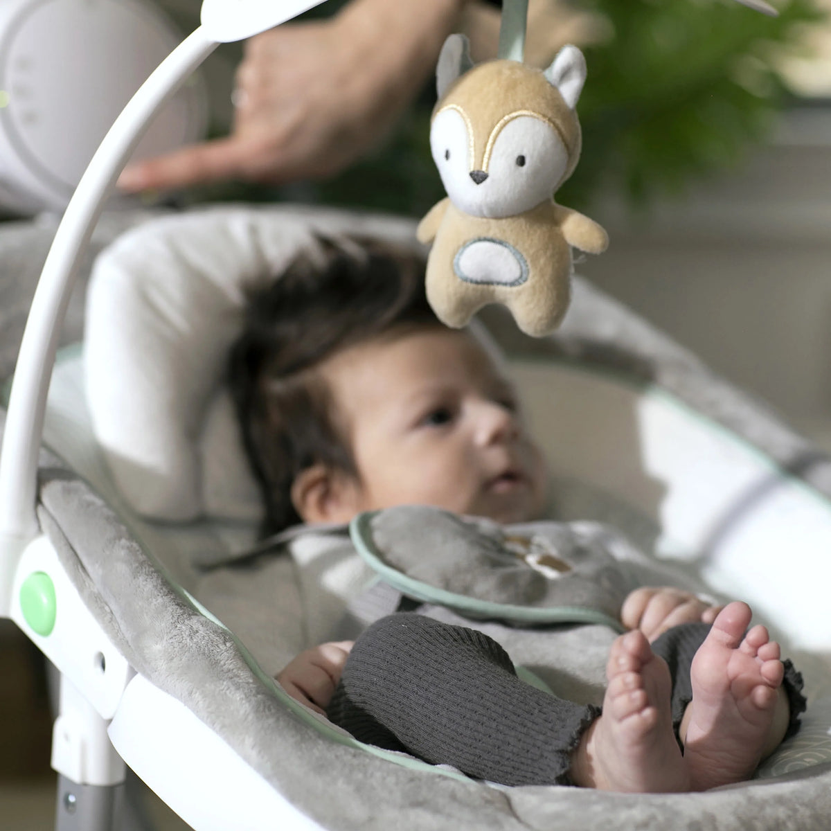 Portable Vibrating Baby Swing A35302